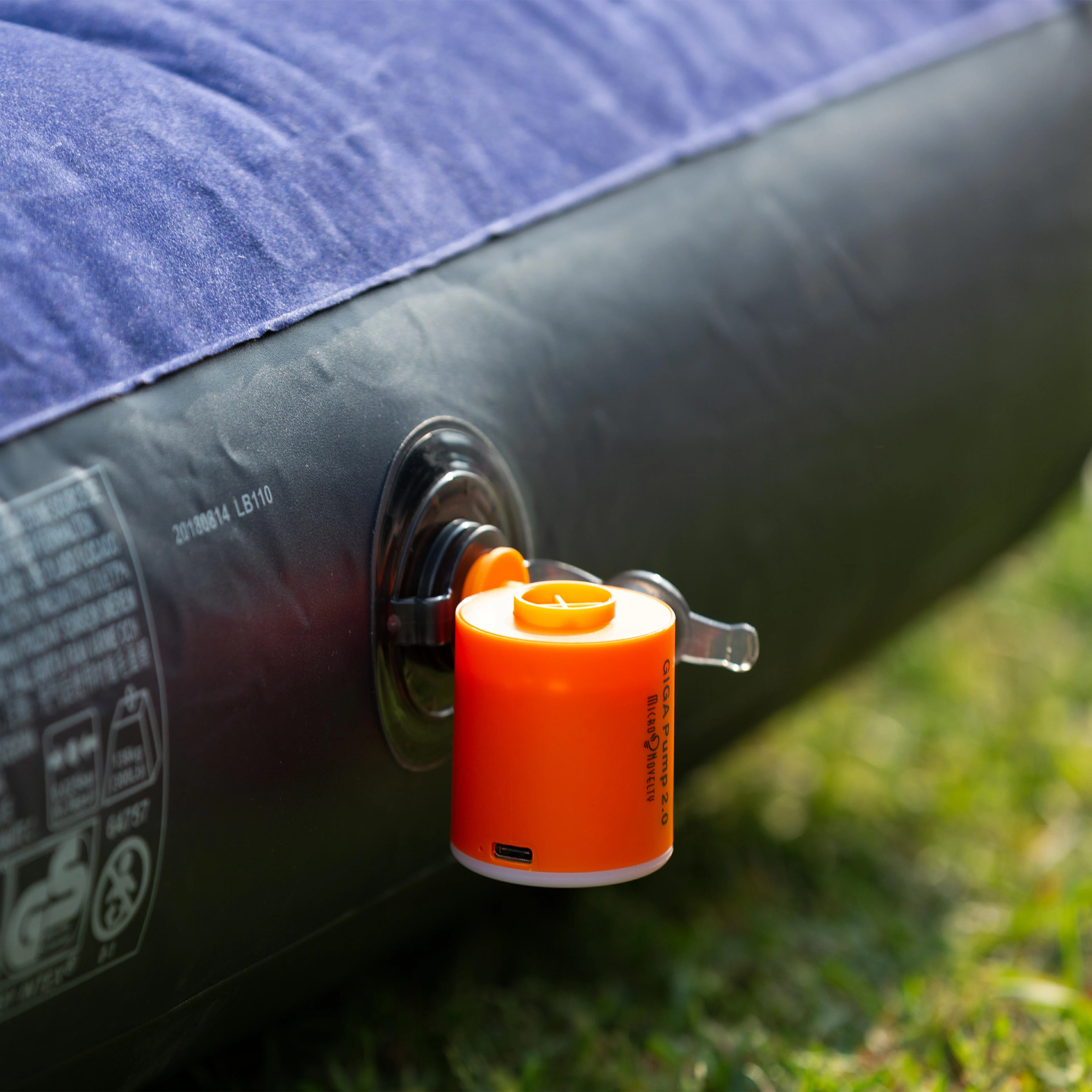 GIGA Pumpa 2 Prijenosna Pumpa Vanjski Kamp Napuhavanje, Mini Pumpa za Pješačenje/Float/Inflatable Krevet USB Punjiva Vakuum Pumpa Slika 4
