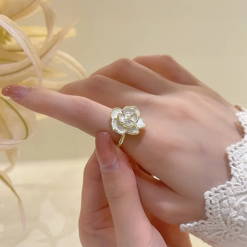 Modni Retro prsten donje japanski i korejski jednostavan cvijet kamelije mali miris lagan luksuzni ulje kap biserna prsten Slika 4