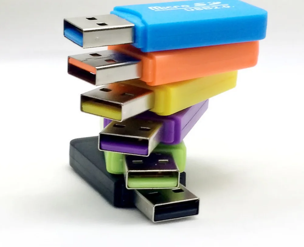 Brzi čitač male USB2 kartice.0 izravno čita TF-kartu, malu karticu i memorijsku karticu mobilnog telefona (slučajna boja) Slika 0