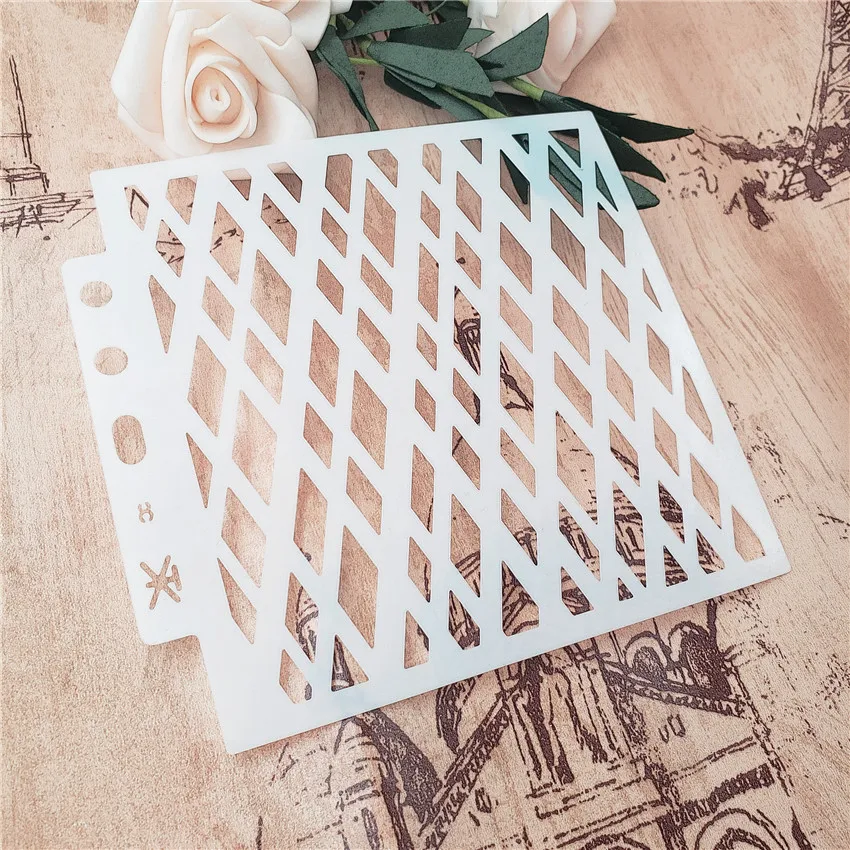13*14 cm grid šablone za albume sprej plastični oblik štita DIY šuplji kolač Dekoracije ispis čipke line za Valentinovo Slika 5